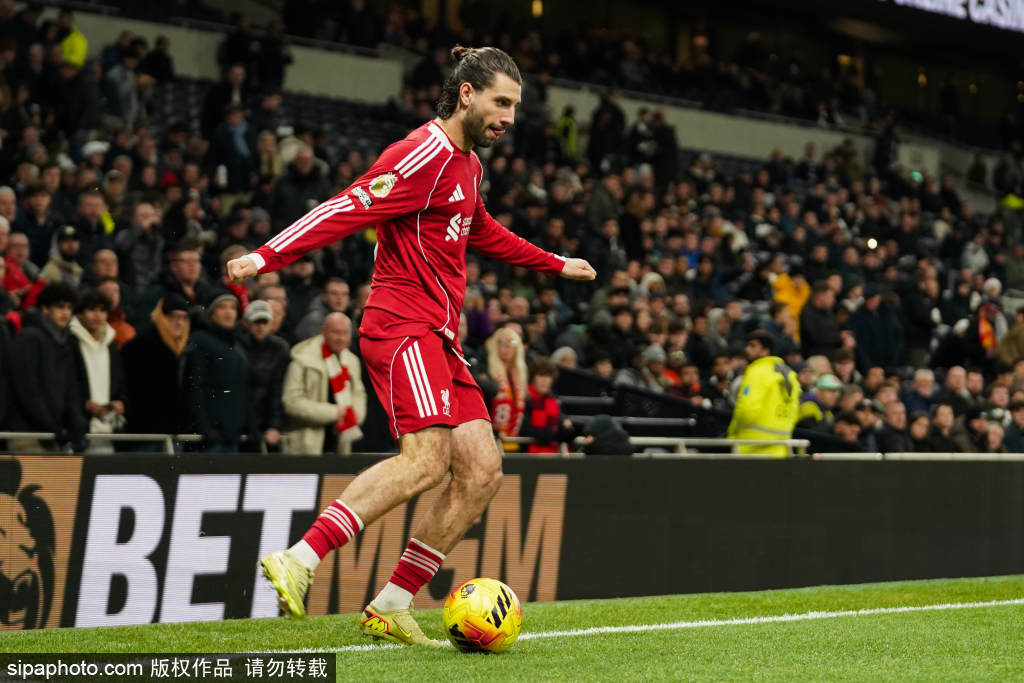 阿森纳马杜埃凯没球踢！德甲四剑客拯救利物浦苟胜副班长狼队！